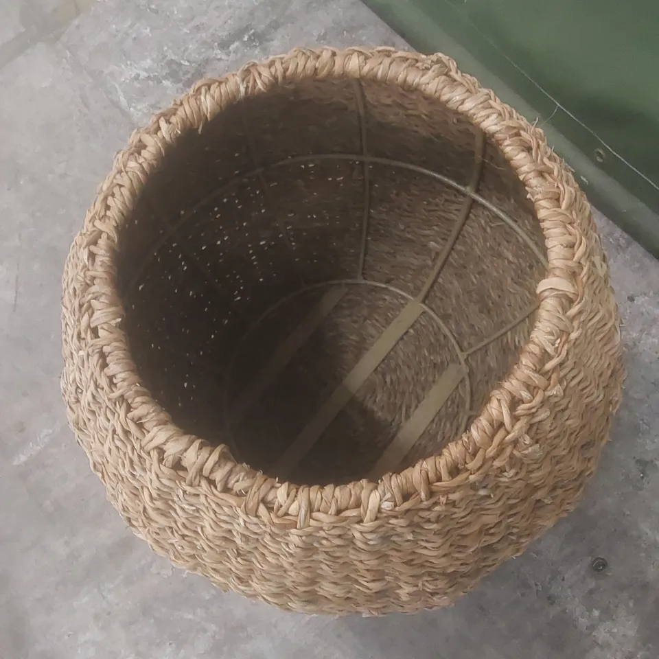 DECORATIVE WOVEN BASKET