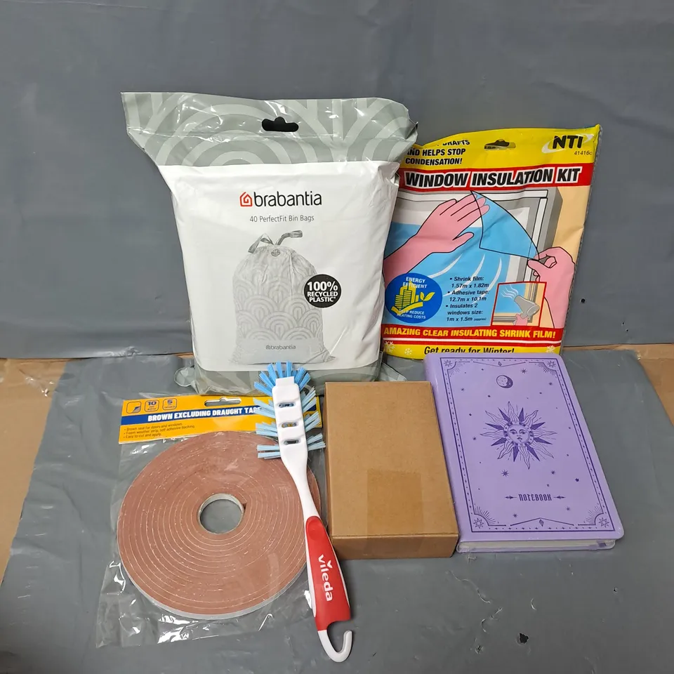APPROXIMATELY 10 ASSORTED HOUSEHOLD ITEMS TO INCLUDE BRABANTIA BIN BAGS, WINDOW INSULATION KIT, EXLUDING DRAUGHT TAPE, ETC