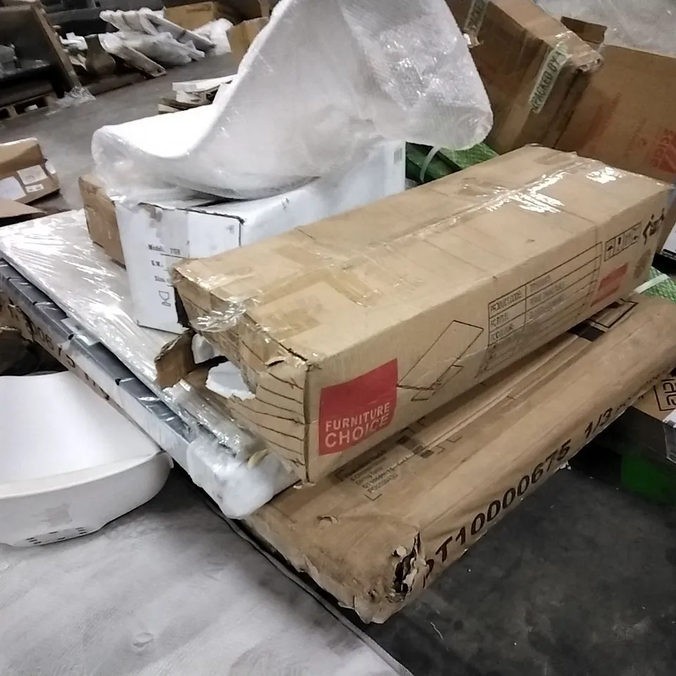 PALLET OF ASSORTED FURNITURE PARTS