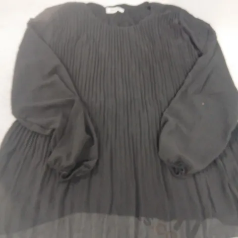 CHILL & CHARM BLACK KNIT TOP WITH PLEATED FRONT PANEL