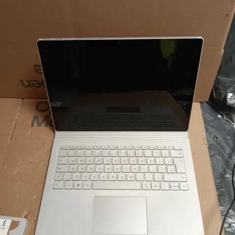 UNBOXED MICROSOFT SURFACE BOOK 2 13.5IN SILVER 8GB RAM, 256GB SSD – 2-IN-1 LAPTOP 