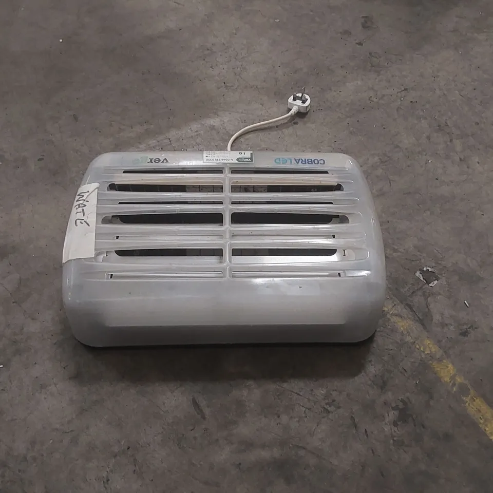 COBRA LED COMMERCIAL ELECTRIC FLY KILLER