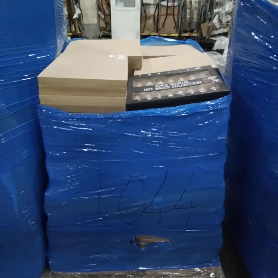 PALLET OF APPROXIMATELY 95 BOXED WORLD TRAVELLER HOT SAUCE COLLECTION
