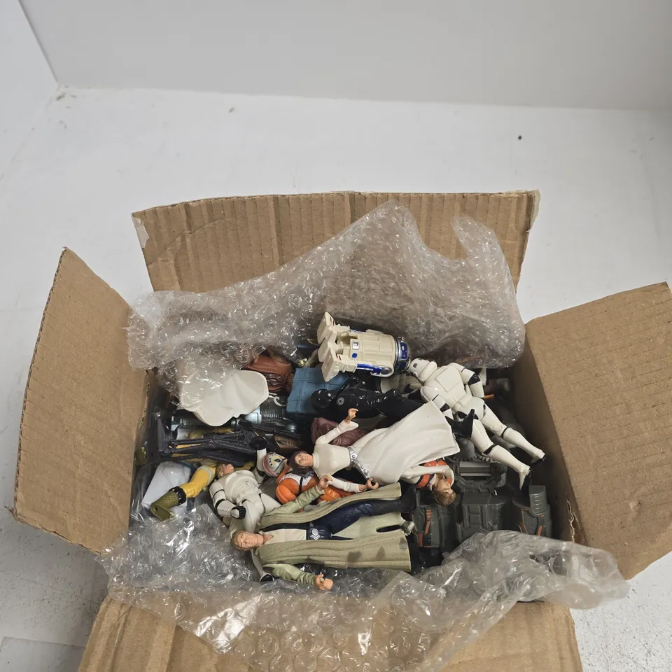 STAR WARS THE POWER OF THE FORCE ACTION FIGURES LOT – CARDED & LOOSE