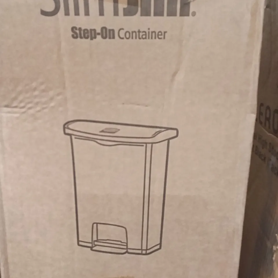 BOXED SLIM JIM STEP ON CONTAINER