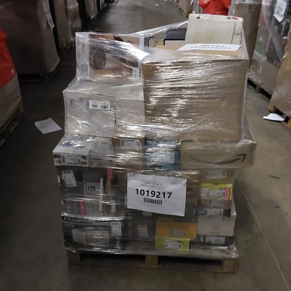 PALLET OF APPROXIMATELY 126 ASSORTED HOUSEHOLD & ELECTRICAL PRODUCTS TO INCLUDE
