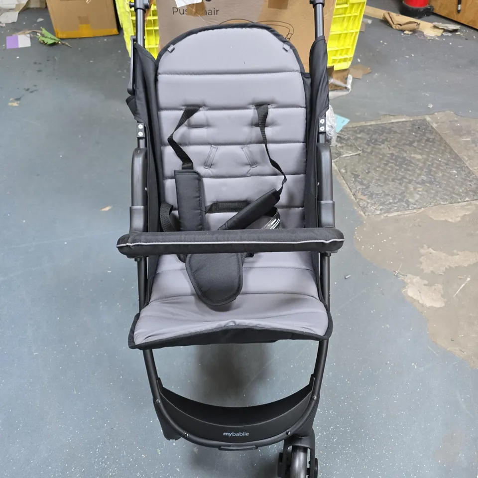 MY BABIIE MB30 LIGHTWEIGHT STROLLER - BLACK - COLLECTION ONLY