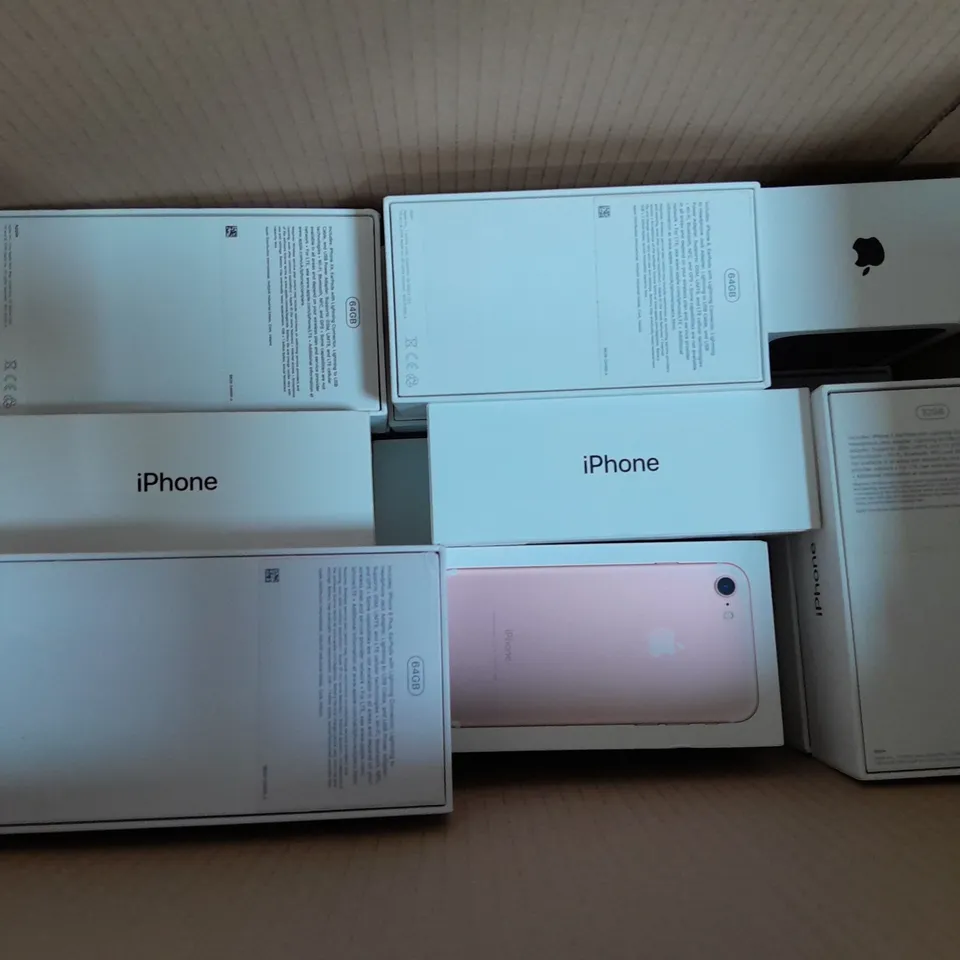 25 APPLE IPHONE DISPLAY BOXES ONLY