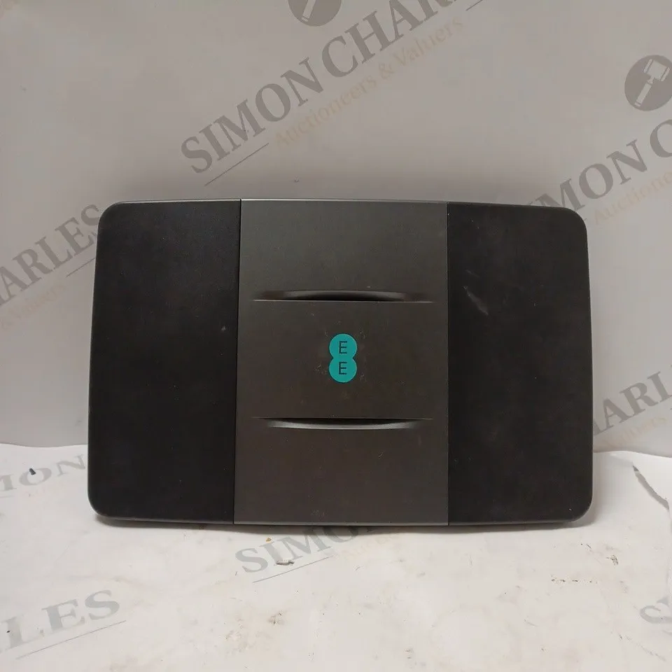 EE SMART HUB EE-HUB-DT3K