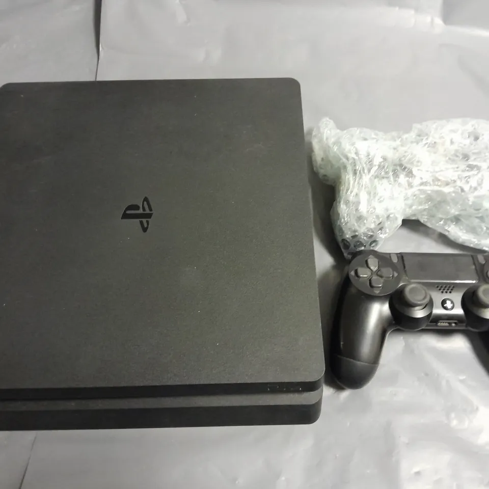 UNBOXED SONY PLAYSTATION 4 WITH 2 CONTROLLERS