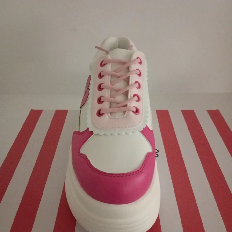 BOXED PAIR OF KETNIPZ X KOI LOVEABLE ANTICS TRAINERS - PINK - US SIZE 9