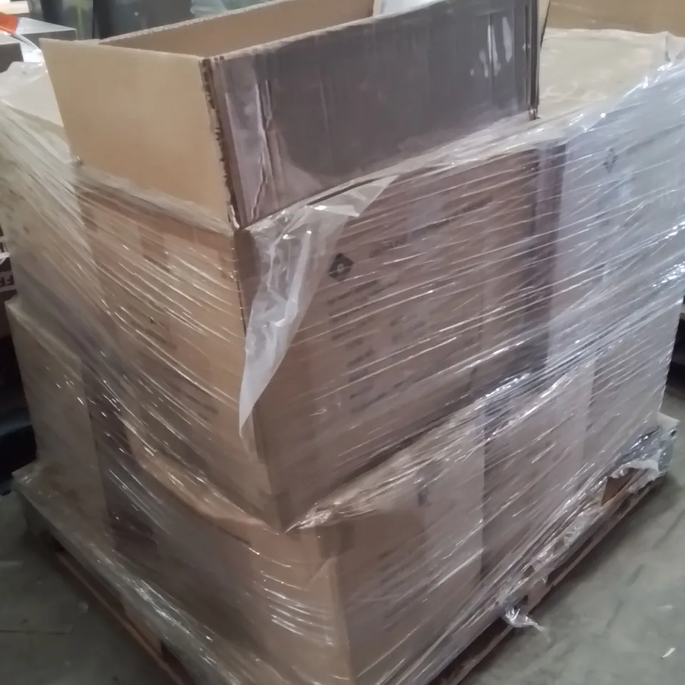 PALLET CONTAINING APPROXIMATELY 2500 WASHABLE PAPER BAGS