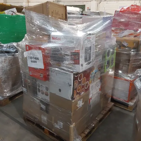 PALLET OF APPROXIMATELY 32 UNPROCESSED RAW RETURN HOUSEHOLD AND ELECTRICAL GOODS TO INCLUDE;
