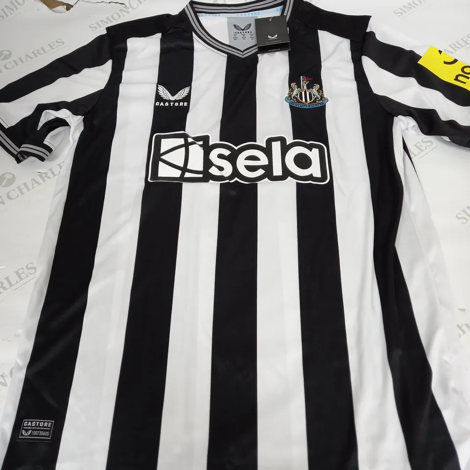 NEWCASTLE UNITED HOME SHIRT - '2 TRIPPIER'