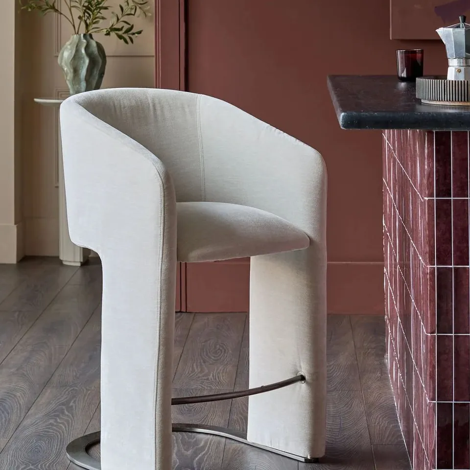 BOXED DANETTI LEIGHTON NATURAL GREY CHENILLE BLACK STEEL CANTILEVER BAR STOOL