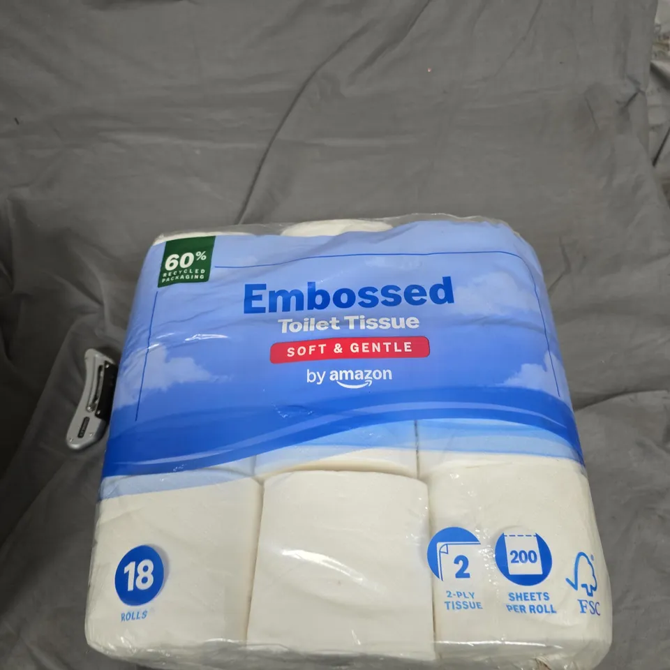 BOX OF APPROXIMATELY 12 ASSORTED ITEMS TO INCLUDE: TOILET TISSUE