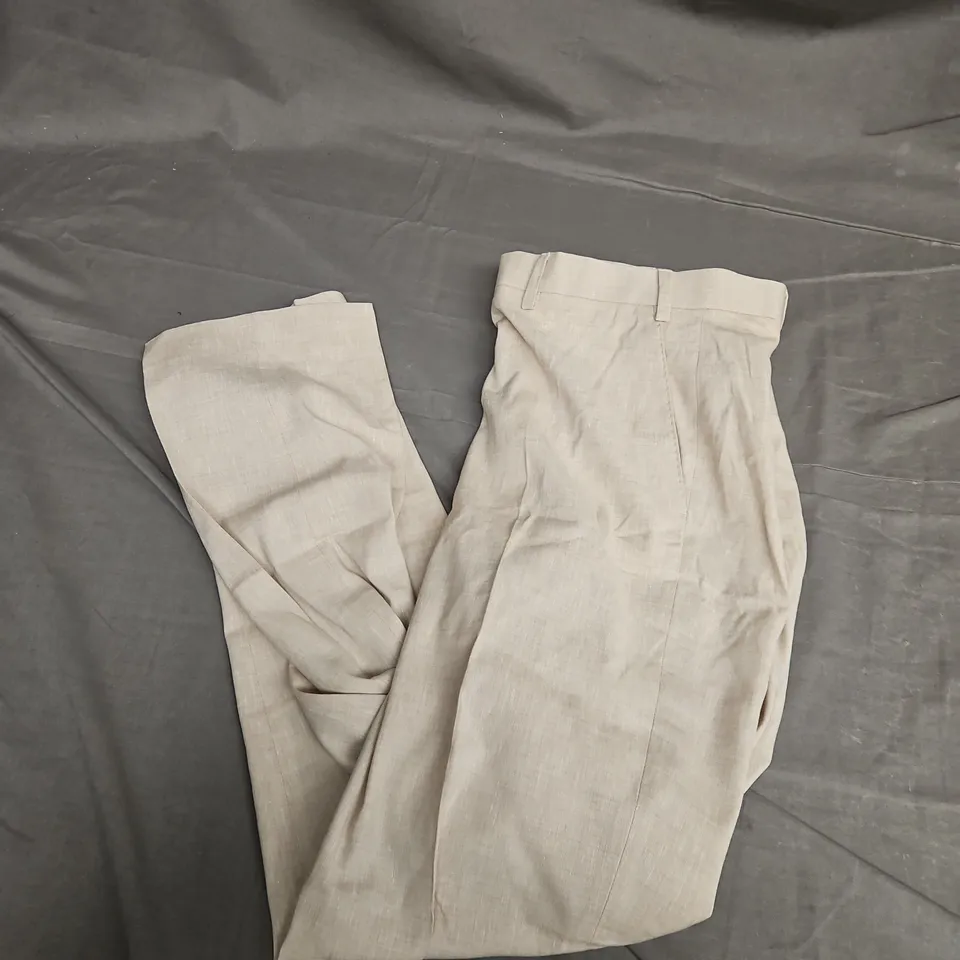 AUTOGRAPH PERFORMANCE SUIT TAILORED FIT TROUSERS IN BEIGE - 38/33 LONG