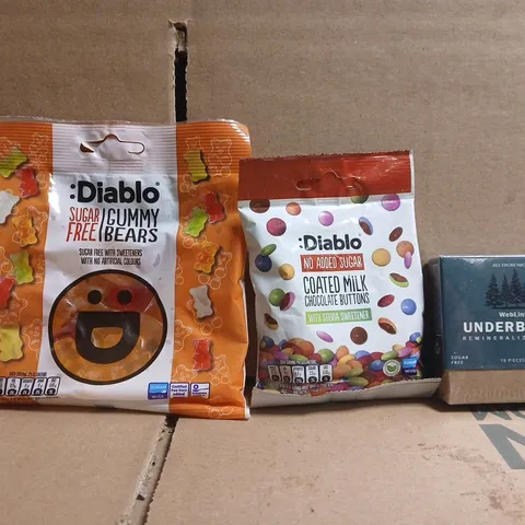 APPROXIMATELY 10 ASSORTED FOOD AND DRINK ITEMS TO INCLUDE CHOCOLATE BUTTONS, GUMMY BEARS, ETC