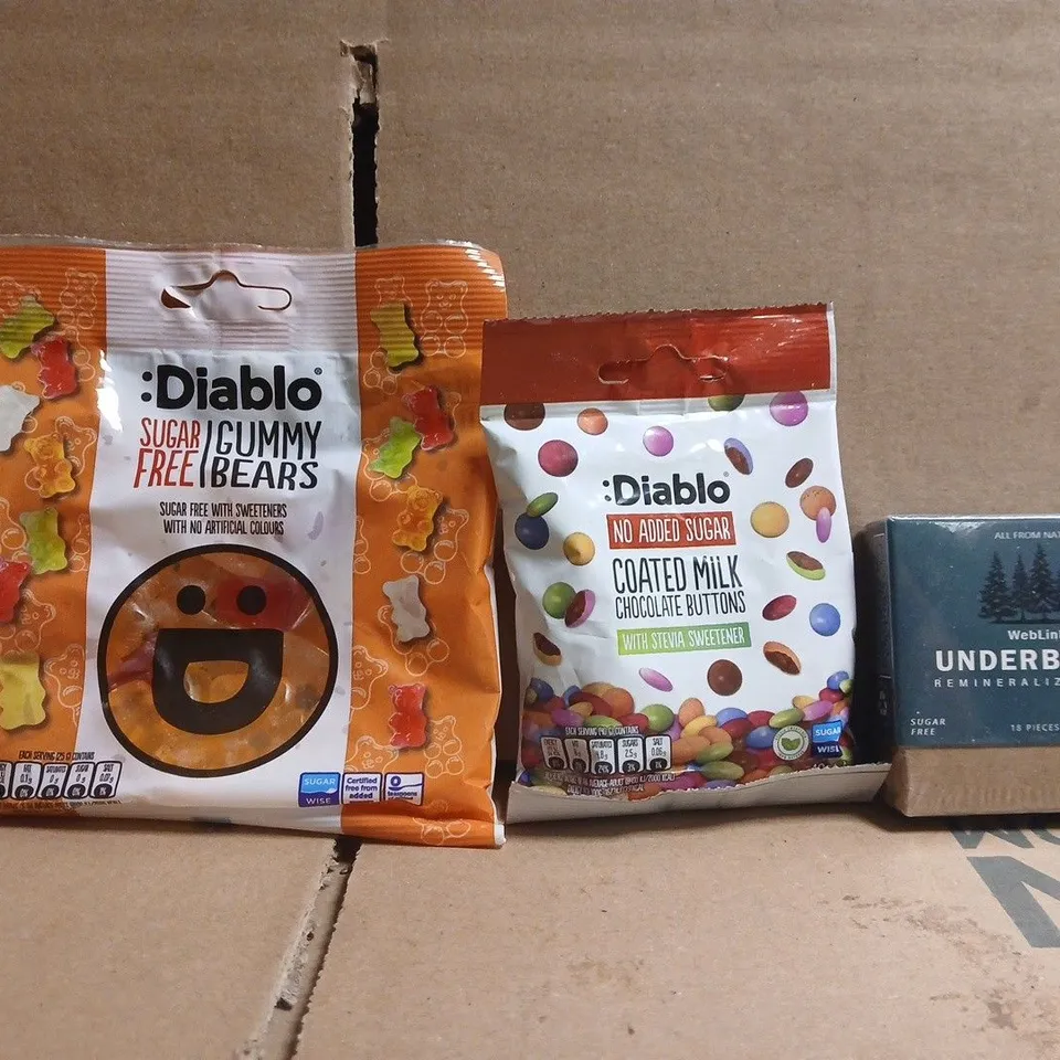 APPROXIMATELY 10 ASSORTED FOOD AND DRINK ITEMS TO INCLUDE CHOCOLATE BUTTONS, GUMMY BEARS, ETC