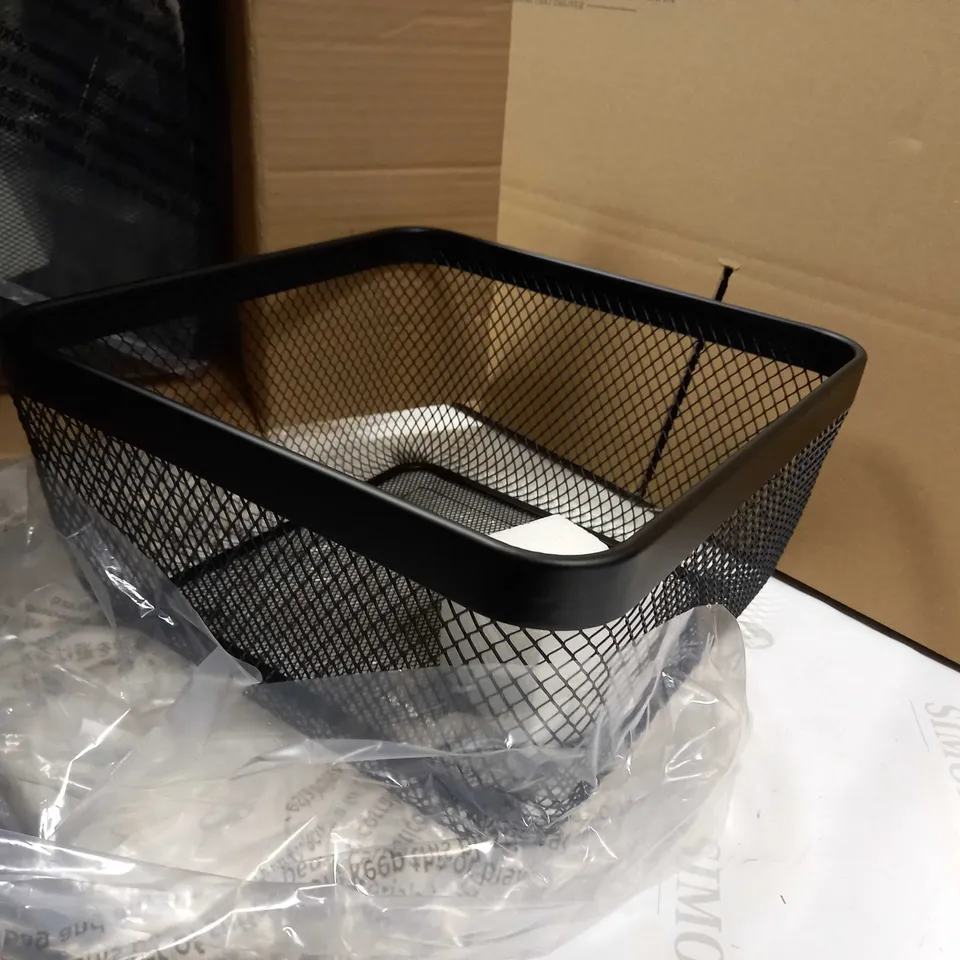 BOX OF APPROX 4 PACKAGED BLACK METAL SQUARE BASKET