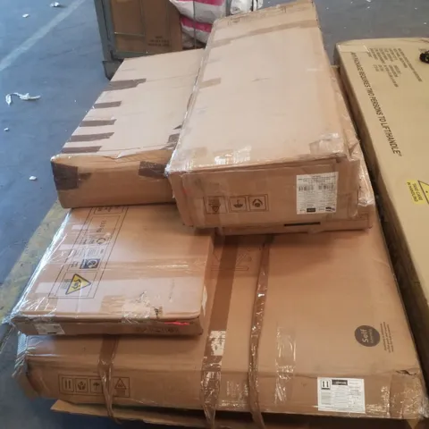 PALLET CONTAINING ASSORTED INCOMPLETE FLATPACK FURNITURE PARTS