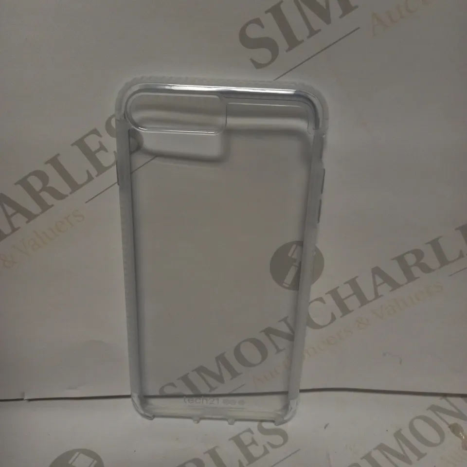 APPROXIMATELY 69 BRAND NEW BOXED TECH 21 PURE CLEAR IPHONE 7+/8+ PHONE CASES 