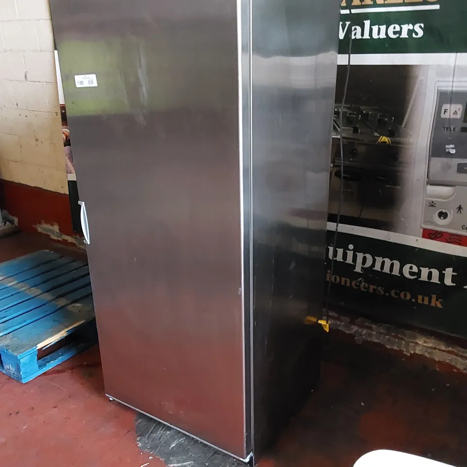 MONDIAL ELITE STAINLESS STEEL UPRIGHT SINGLE DOOR REFRIGERATED UNIT - KICDVX60