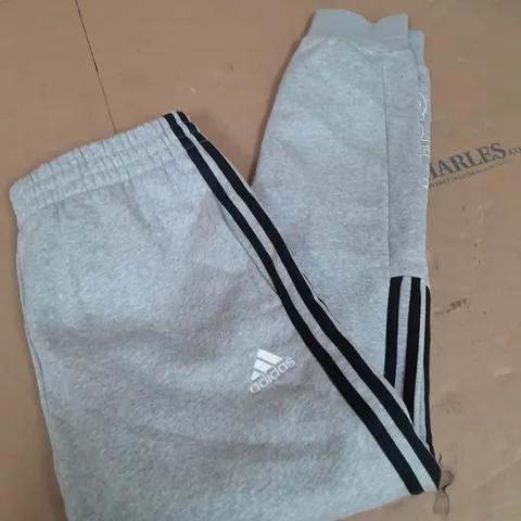 ADIDAS GREY JOGGERS SIZE M