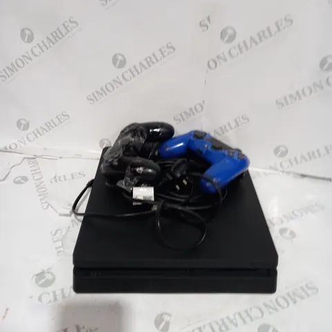 BOXED PLAYSTATION 4 - 2 CONTROLLERS BLACK/BLUE