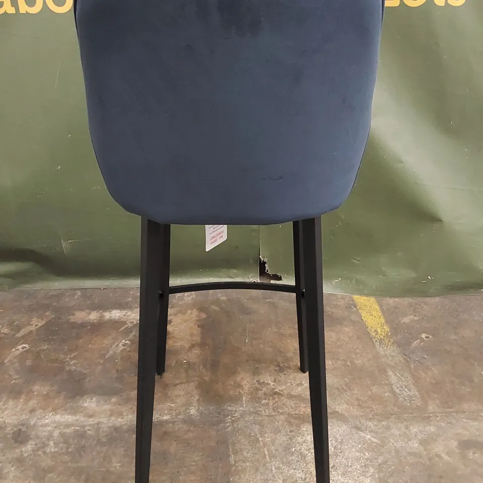 DARK BLUE VELVET DINING CHAIR