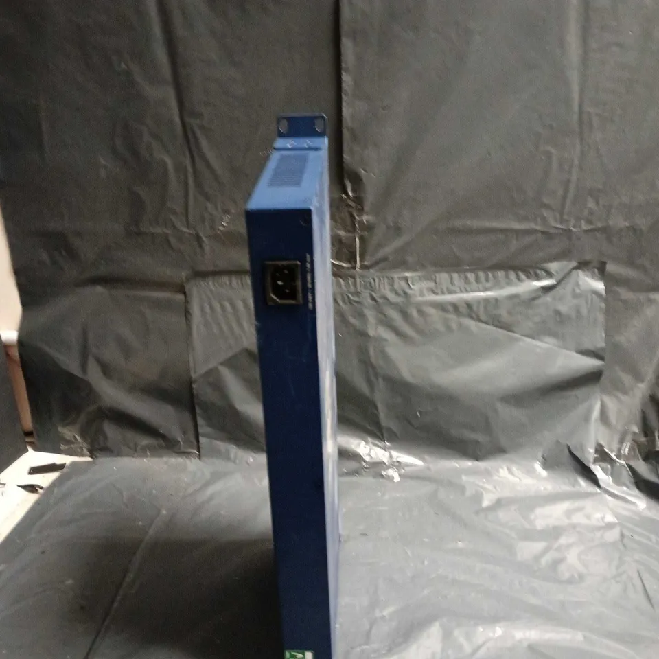 NETGEAR PROSAFE 24-PORT GIGABIT SMART SWITCH GS724TV4