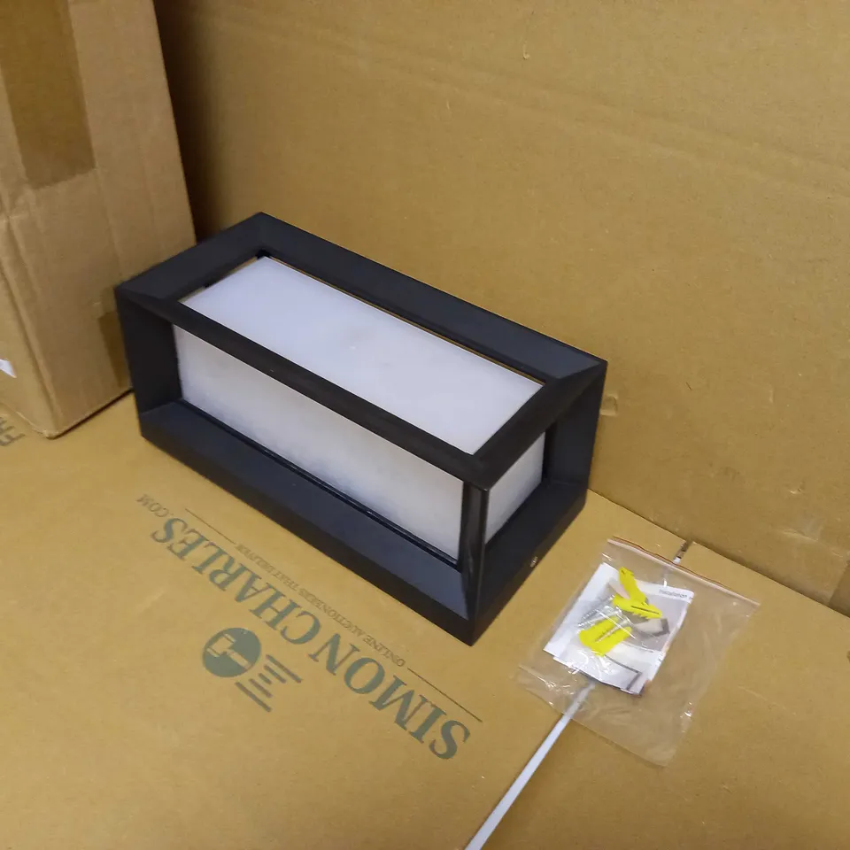 GLIGHONE WALL LIGHT