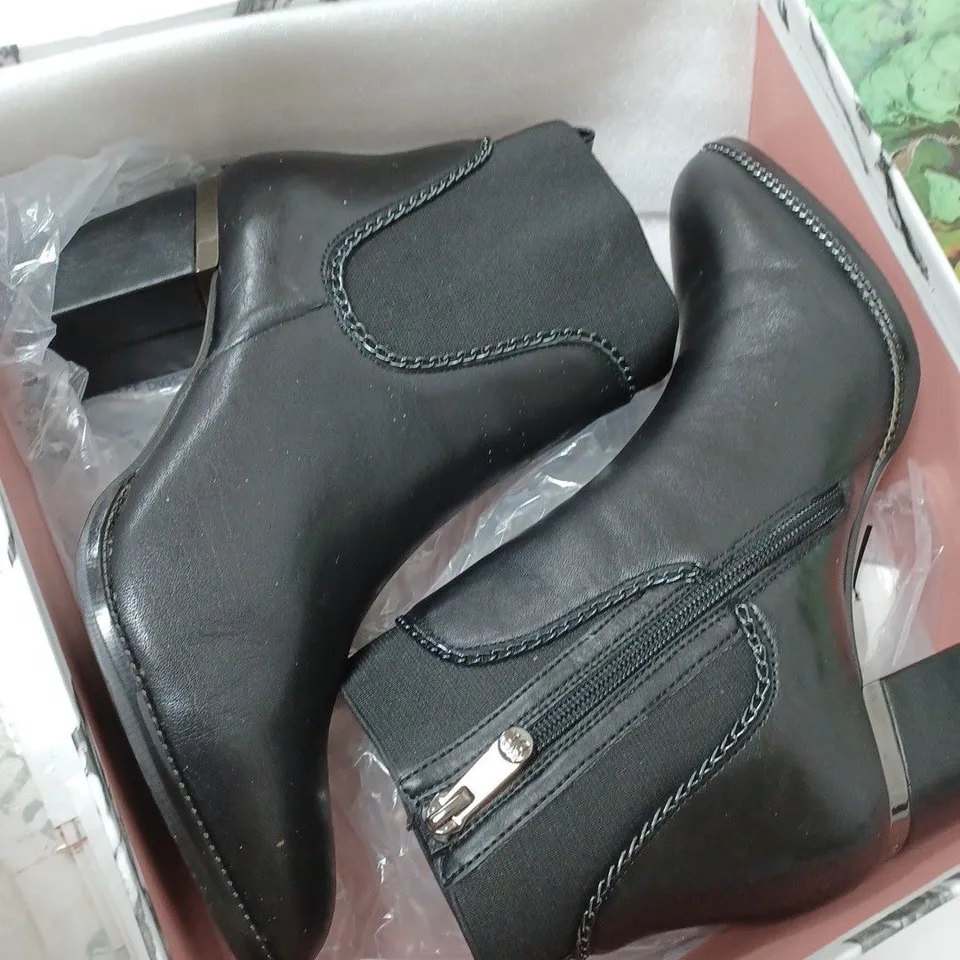 BOXED MODA IN PELLE BRYLA HEELED ANKLE BOOTS, BLACK - SIZE 5 