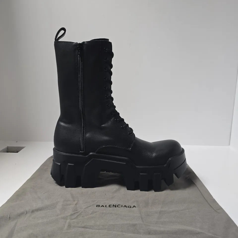 BALENCIAGA BLACK LEATHER COMBAT BOOT – THICK PLATFORM SIZE EU 44