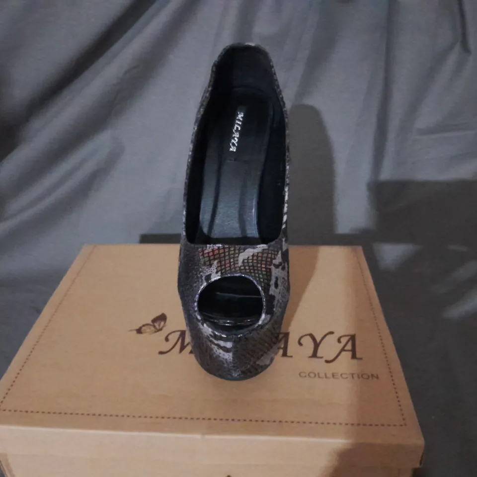 APPROXIMATELY 10 BOXED PAIRS OF TALL PLATFORM MULTICOLOUR HIGH HEELS 