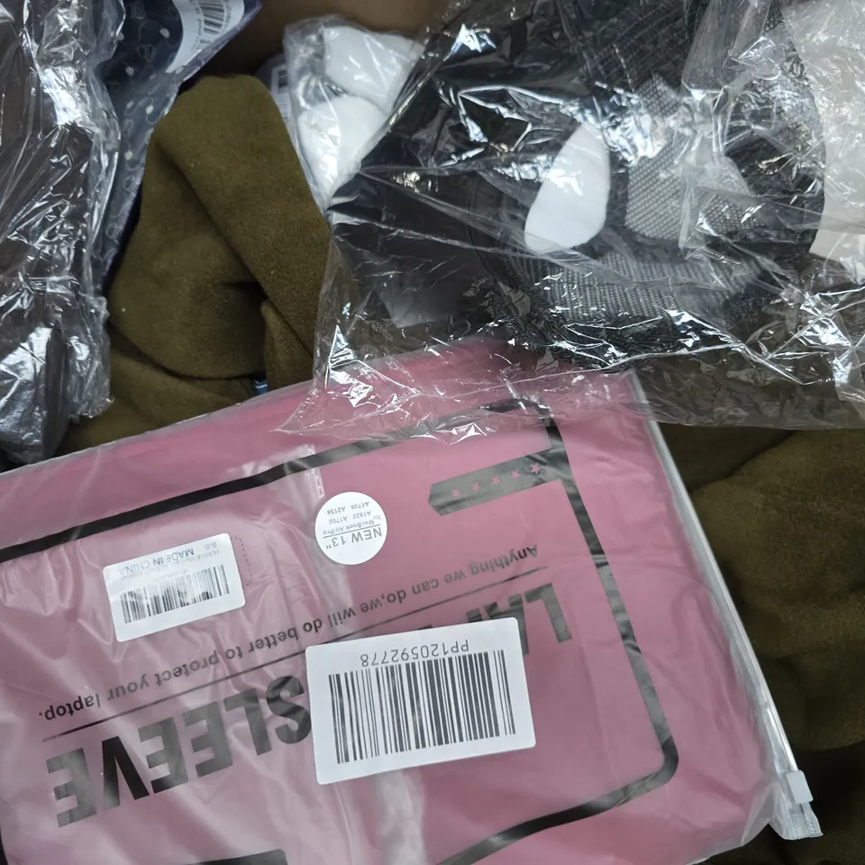 APPROXIMATELY 20 ASSORTED CLOTHING AND FASHION PRODUCTS IN VARIOUS STYLES AND SIZES - COLLECTION ONLY