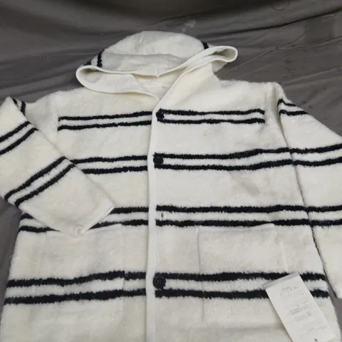 BUTTON FRONT TEXTURED KNIT HOODED COAT - M
