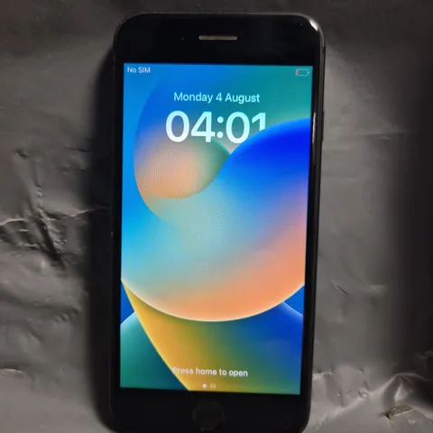 APPLE IPHONE 8 - MODEL MQ6G2B/A