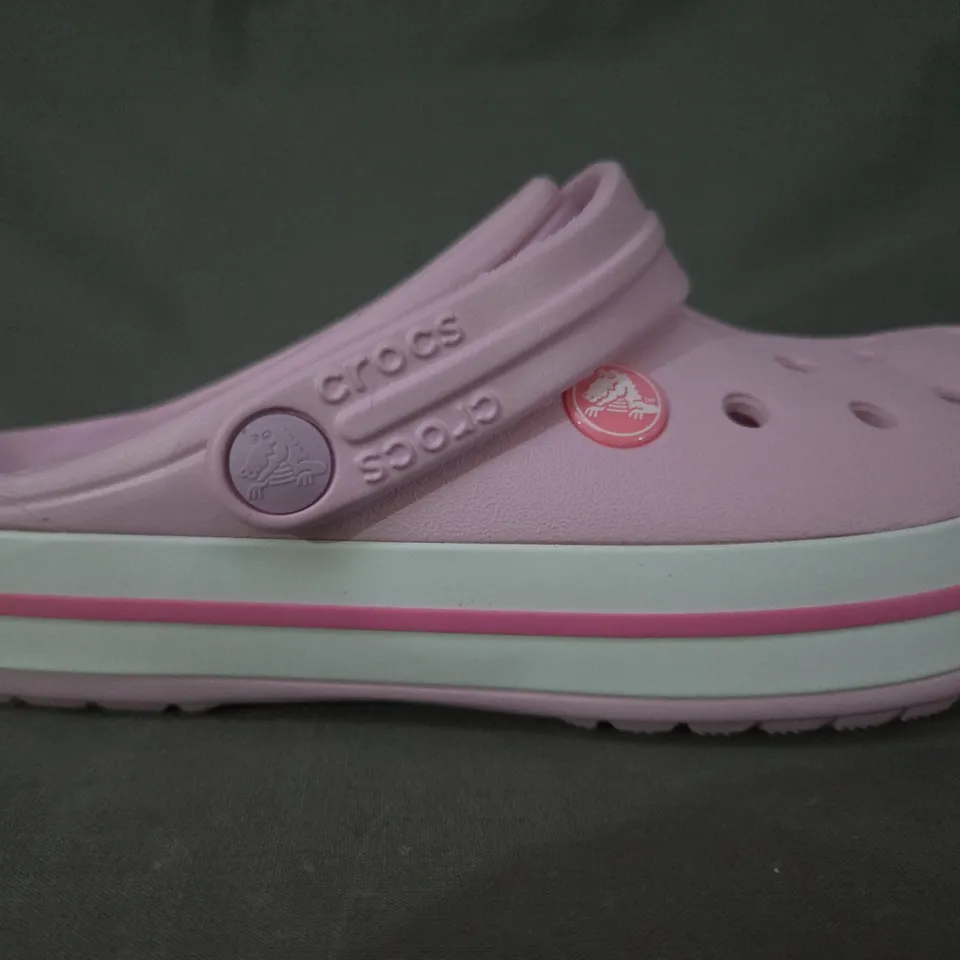 PAIR OF CROCS CROCBAND KID'S CLOGS IN PINK UK SIZE J4