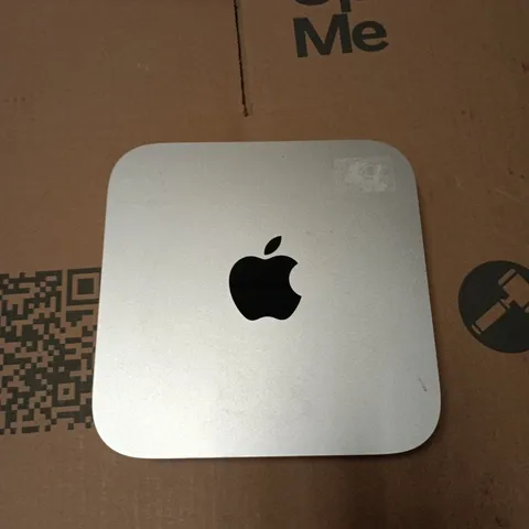 APPLE MAC MINI DESKTOP COMPUTER – SILVER ALUMINIUM CASE