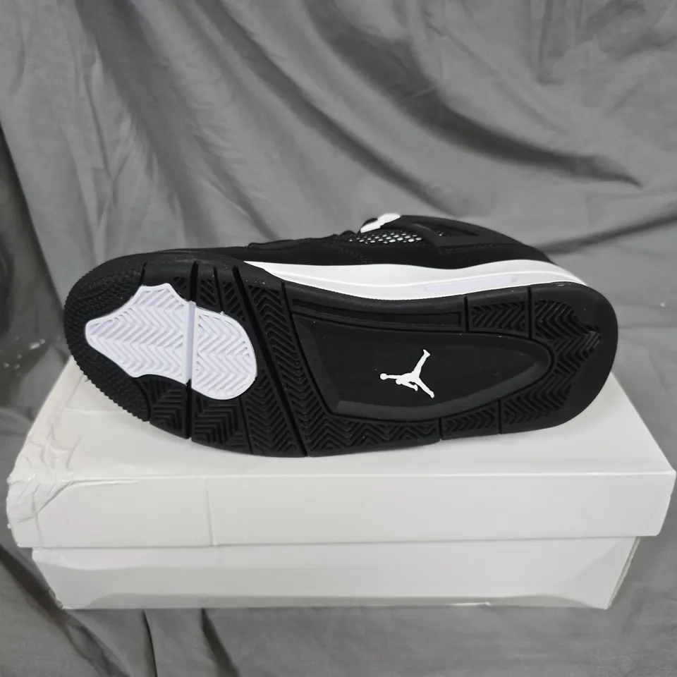 AIR JORDAN 4 RETRO SNEAKERS - BLACK/WHITE - MEN'S UK 6
