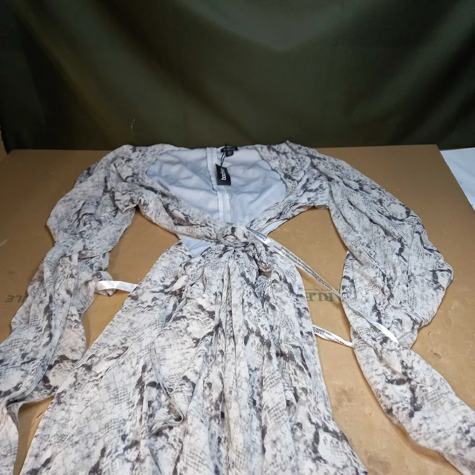 CUT OUT PRINTED SKATER DRESS SIZE 16