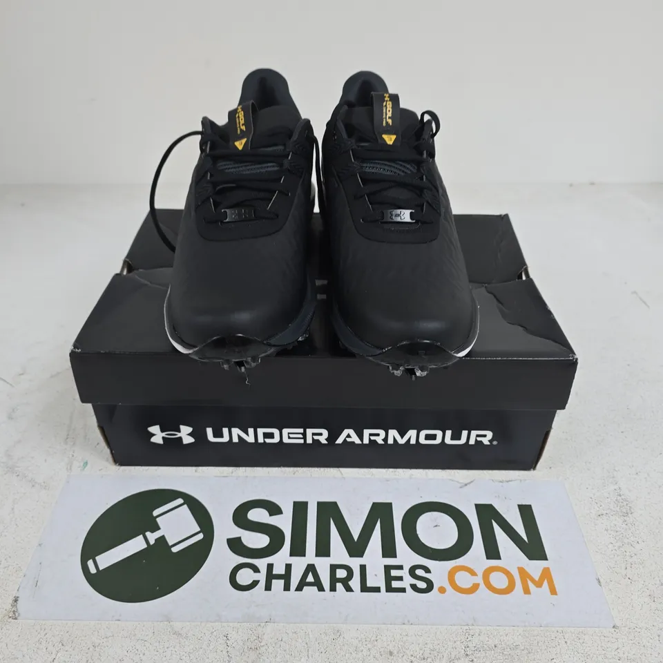BOXED PAIR OF UNDER ARMOUR DRIVE PRO CLONE TRAINERS IN BLACK - UK 8