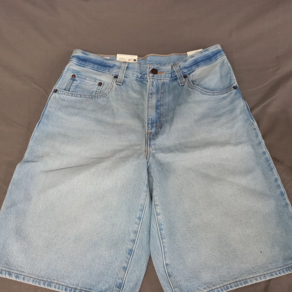 LEVIS'S BAGGY DAD JORTS IN BLUE SIZE 27