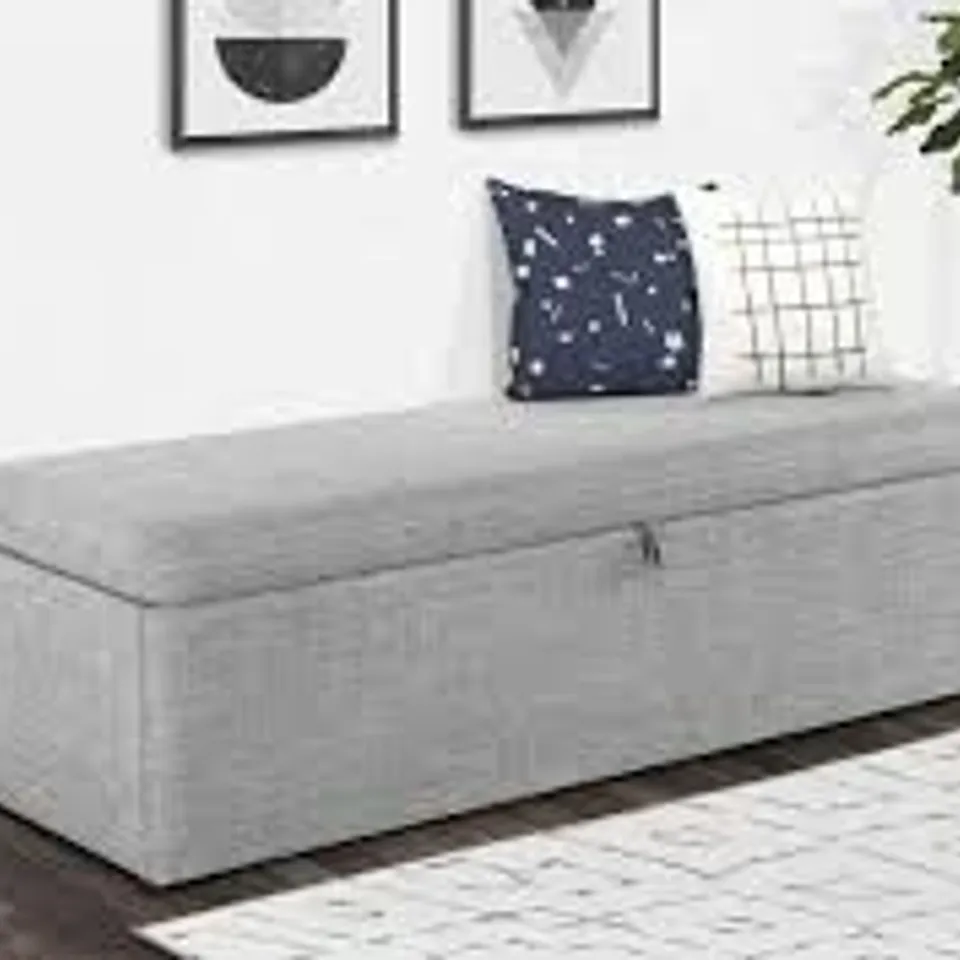 BOXED JULIAN BOWEN SORRENTO BLANKET BOX - LIGHT GREY (1 BOX)