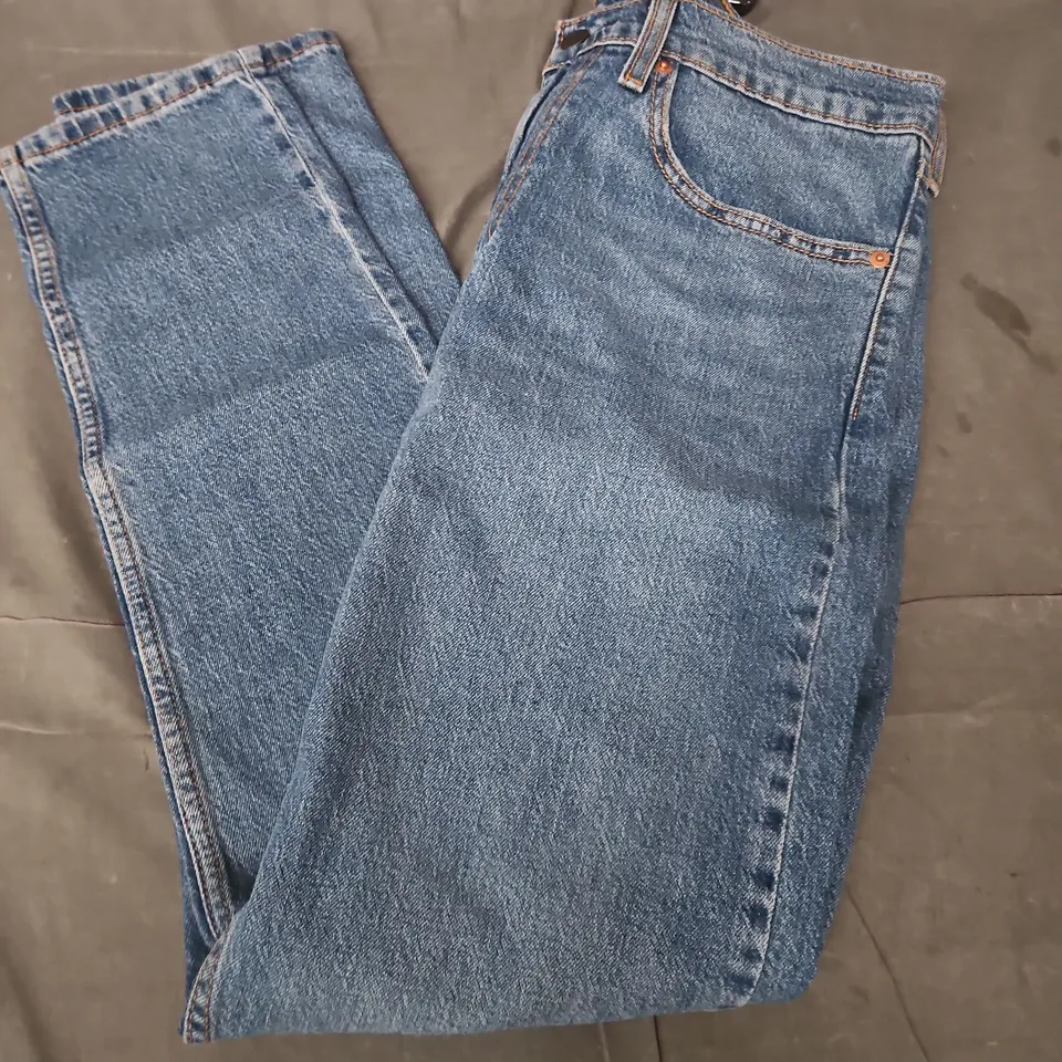 LEVI'S 515 SLIM TAPER JEANS – UK 34 (US 34 X 32)