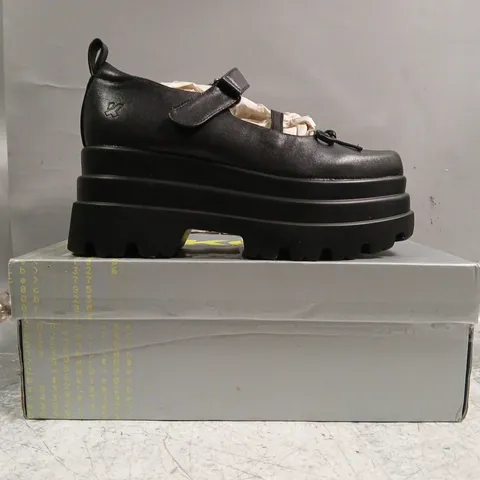 BOXED PAIR OF KOI OBSIDIAN DOLL TRIDENT MARY JANES IN BLACK SIZE UK 4