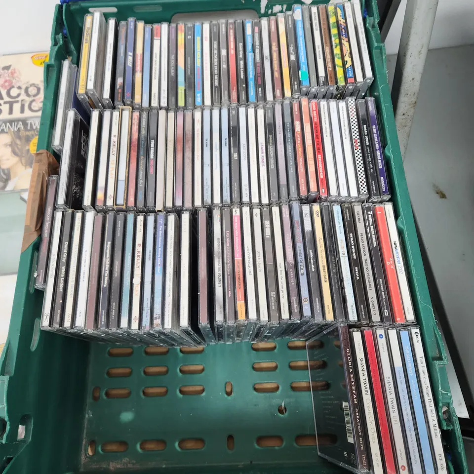 A VERY LARGE QUANTITY OF CDs FROM 80s / 90s /2000s
