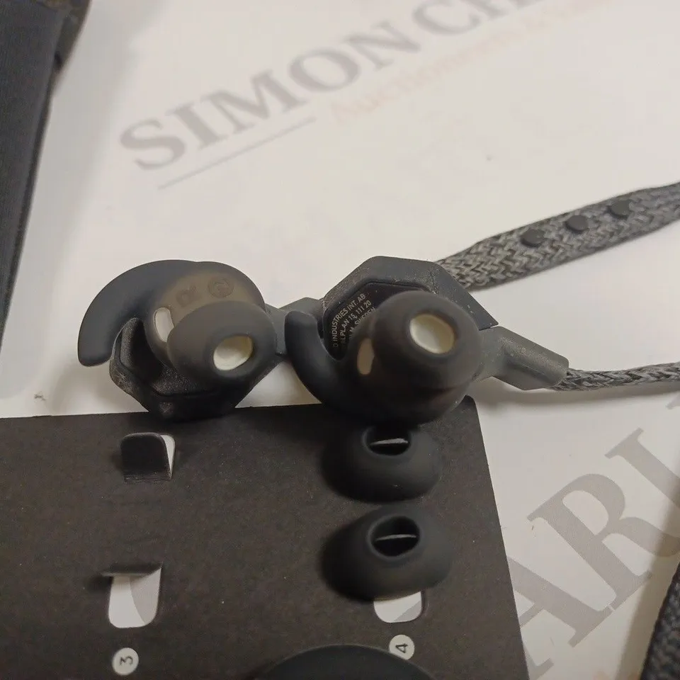 BOXED ADIDAS FWD-01 BLUETOOTH SPORT HEADPHONES - NIGHT GREY