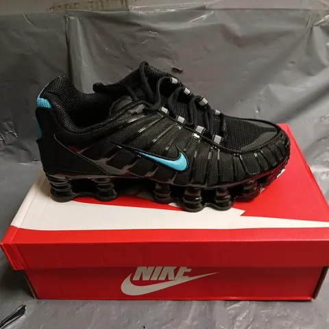 BOXED PAIR OF NIKE SHOX TL TRAINERS - 6